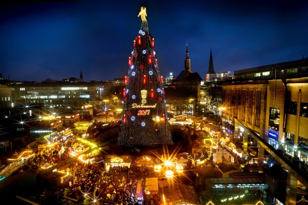 Der Dortmund Weihnachtsbaum | Sonderkonstruktionen | Gerüstbau | Weise ...