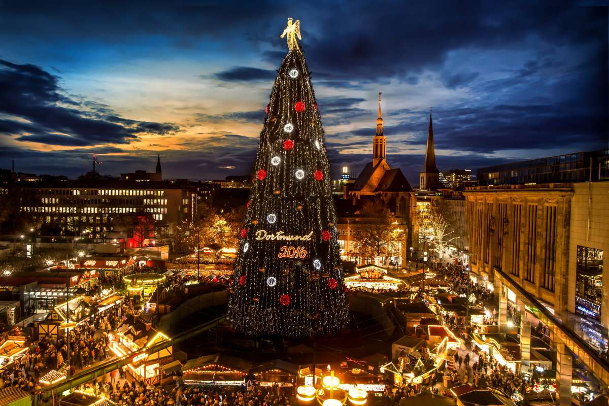 Der Dortmund Weihnachtsbaum | Sonderkonstruktionen | Gerüstbau | Weise ...